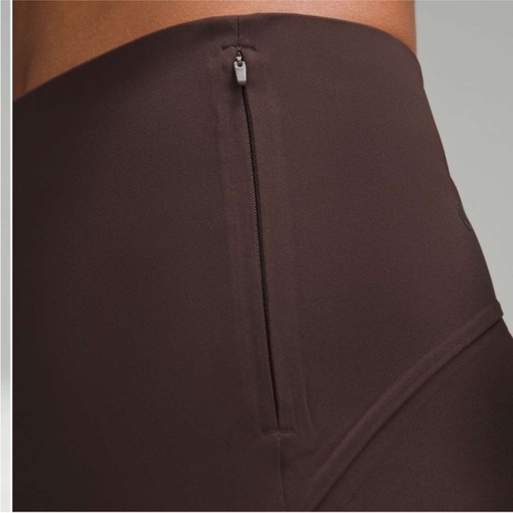 lululemon Smooth Fit Pull-on HR pants - Espresso - Brown - size 2 - Picture 6 of 6